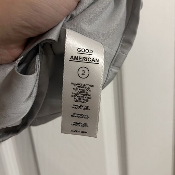 Good American Tank Top Silver Blue Double Bar Satin Cut Out Crop Smocked Medium - Picture 7 of 10